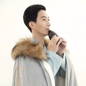 黄色三级学生阴蒂性交美女
